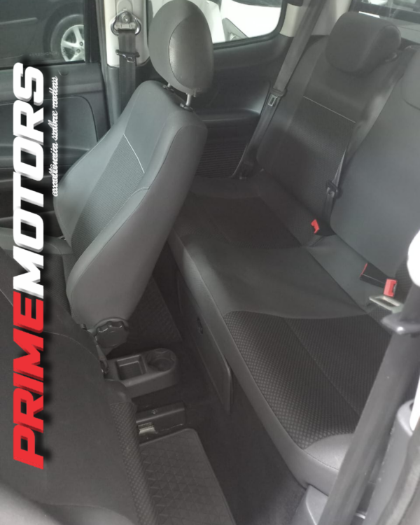 SAVEIRO 1.6 ROBUST CABINE DUPLA  Ano 2020 - Image 9