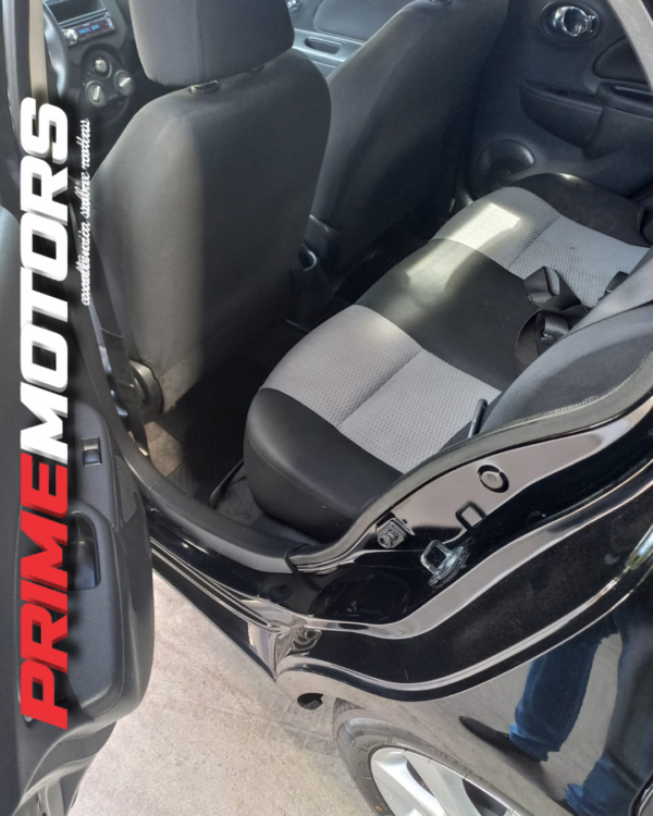 NISSAN MARCH 1.6 FLEX COMPLETO Ano 2014 - Image 9