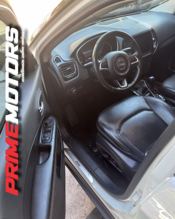 JEEP COMPASS LIMITED 4X4 AUT. + TETO BLACK PIANO *Só 52mil KM Ano 2021 - Image 8