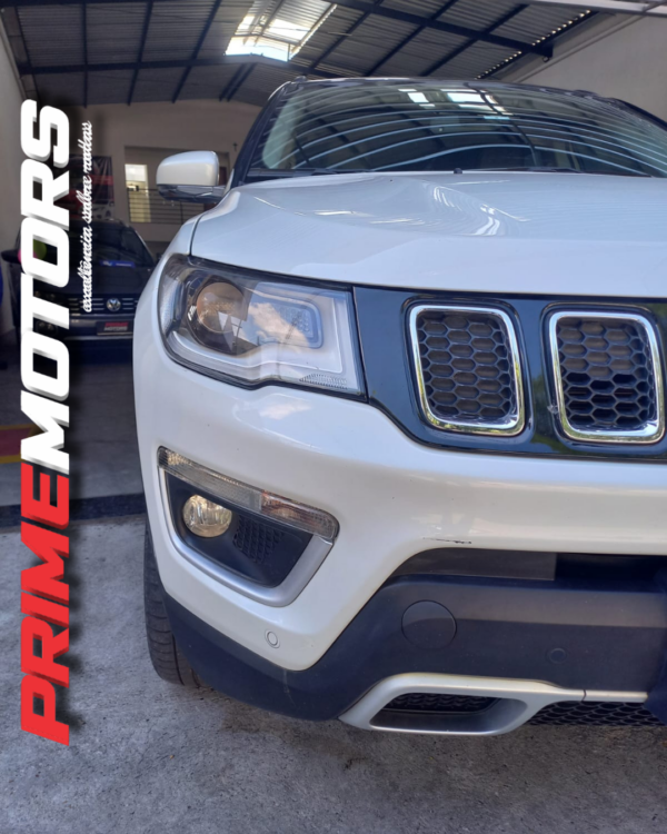JEEP COMPASS LIMITED 4X4 AUT. + TETO BLACK PIANO *Só 52mil KM Ano 2021 - Image 7