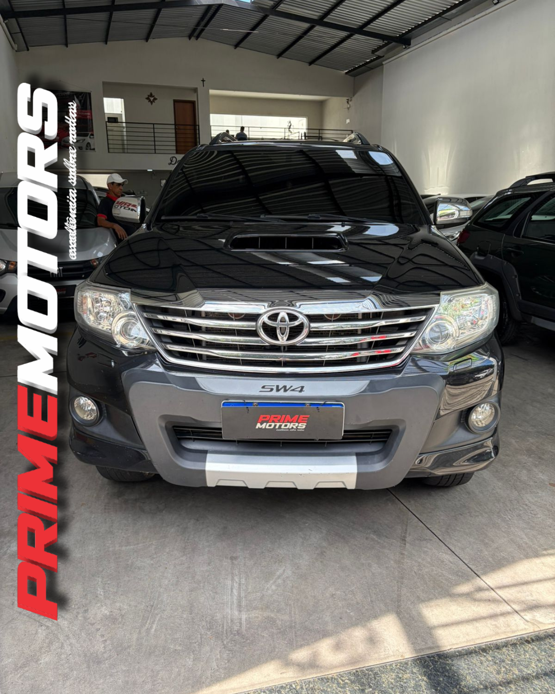 TOYOTA HILUX SW4 SRV 4x4 D-4D Ano 2013 - Image 4