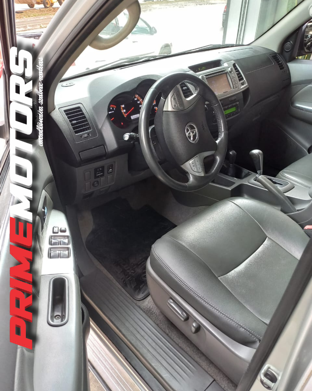 TOYOTA CD HILUX SRV 4x4 FLEX AUT. Ano 2015 - Image 11