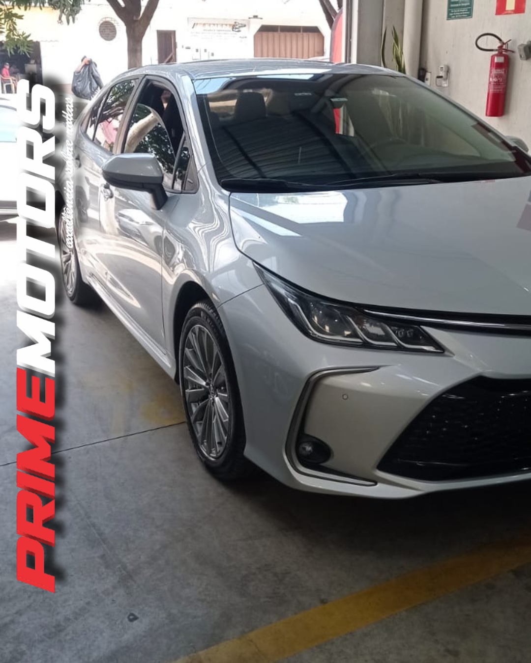 TOYOTA COROLLA XEI AUT. Nave! Ano 2024 - Image 3