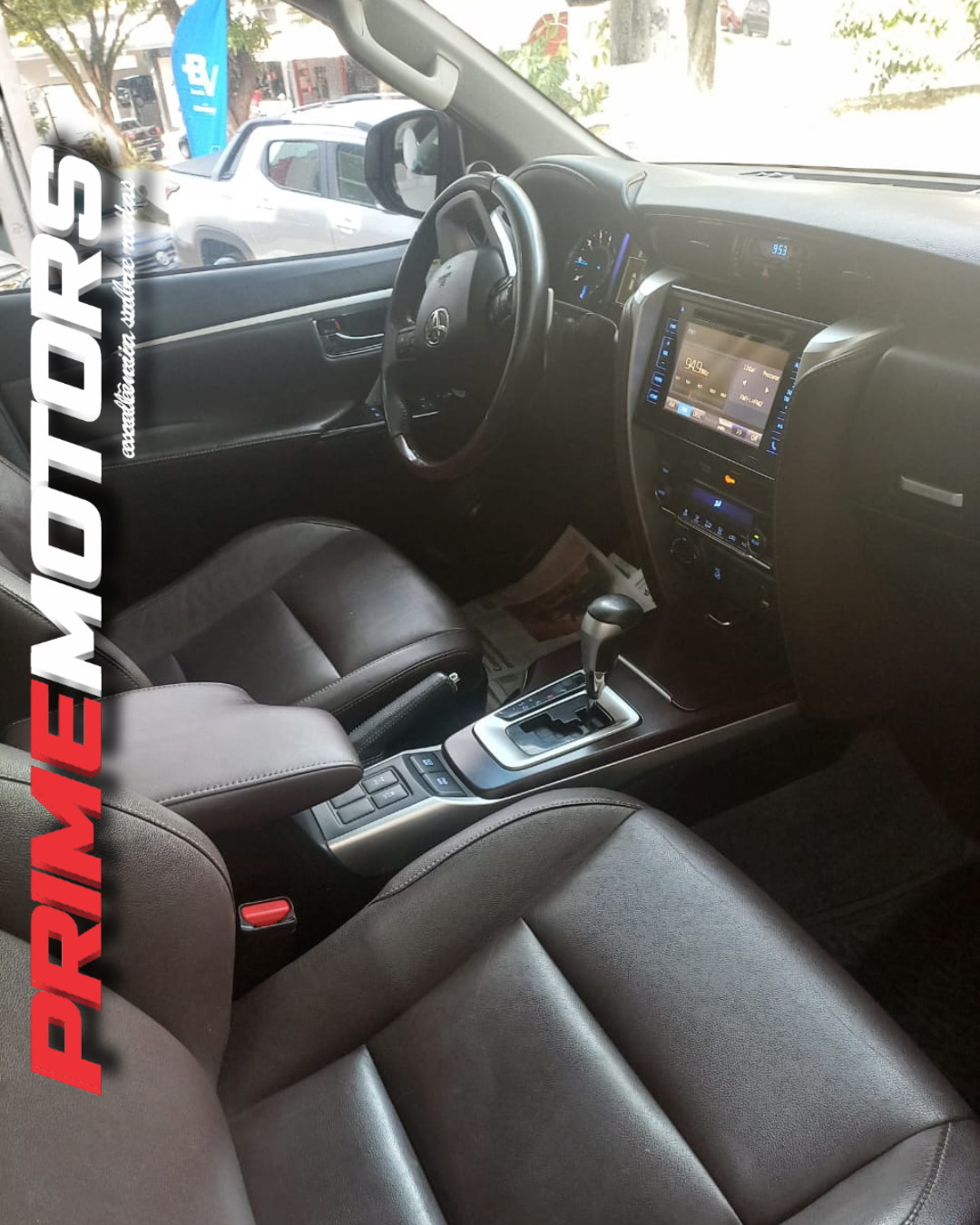 TOYOTA HILUX SW4 SRX DIESEL AUT. Ano 2018 - Image 6