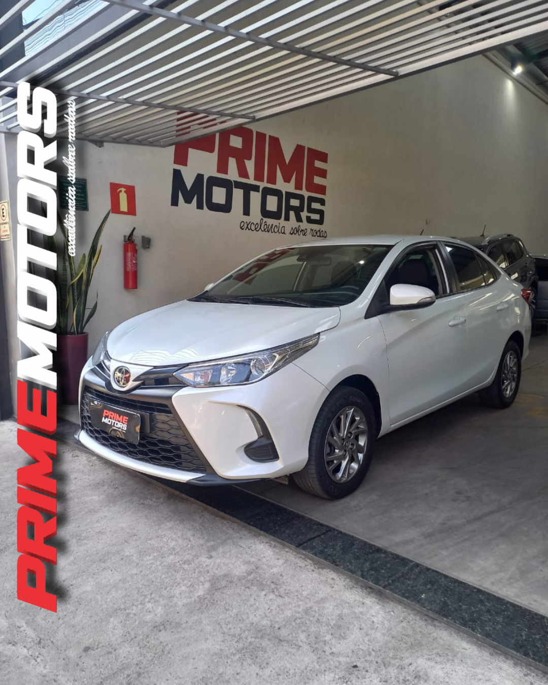 TOYOTA YARIS XS SEDAN 1.5 AUTOMÁTICO *Impecável, único dono, sem retoque! Ano 2023