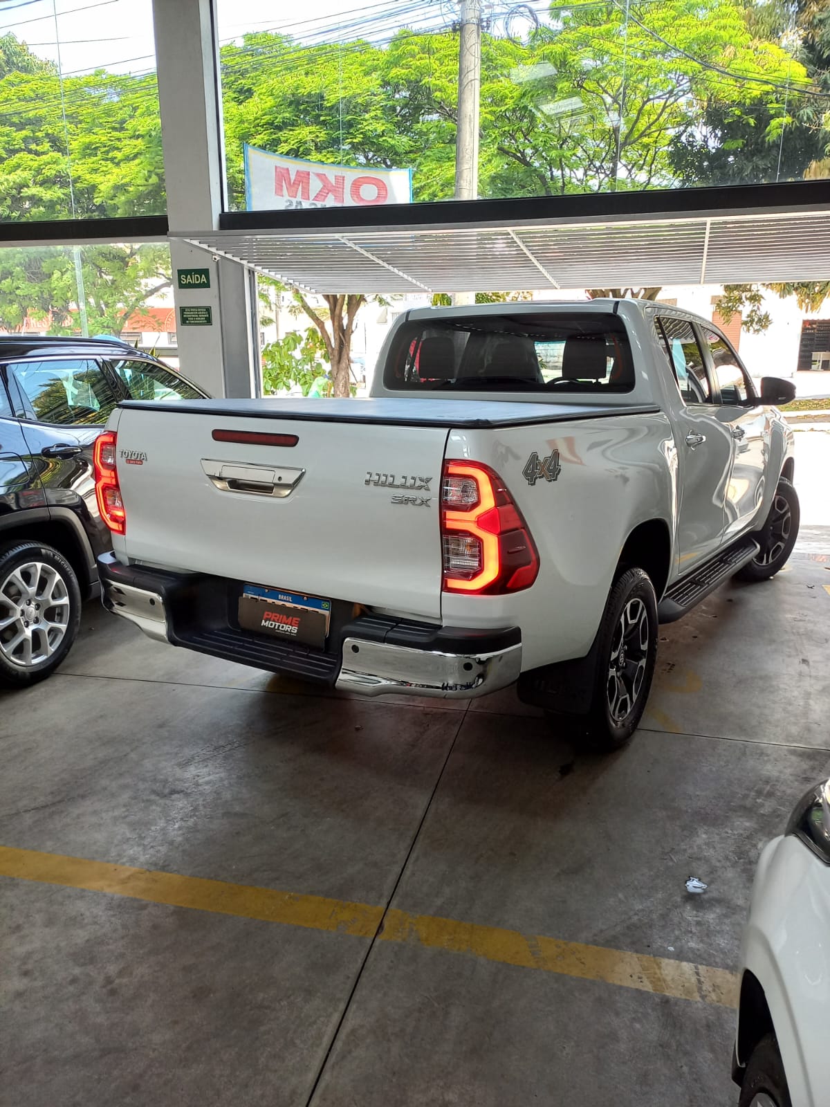 TOYOTA HILUX 4X4 2.8 TDI SRX DIESEL AUT. *SÓ 11.000 KM Ano 2025 - Image 10